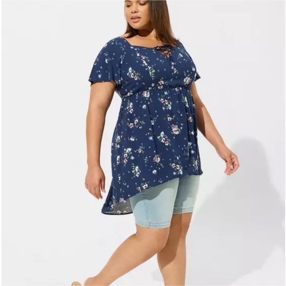 Torrid Babydoll Challis Lace Up High Low Blouse - Picture 7 of 8